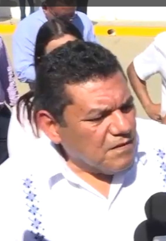 Plantea May nueva relación con Pemex
