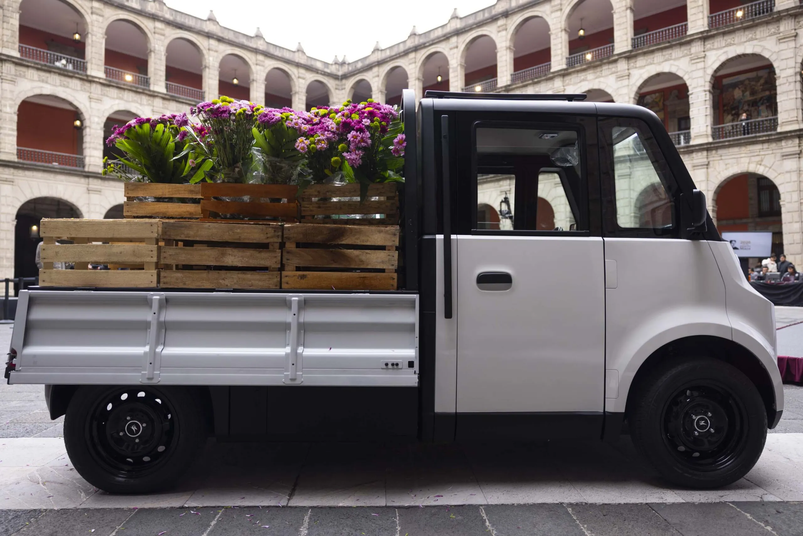 Olinia Carga: el minivehículo eléctrico mexicano que saldrá a la venta en 2027 a 150 mil pesos