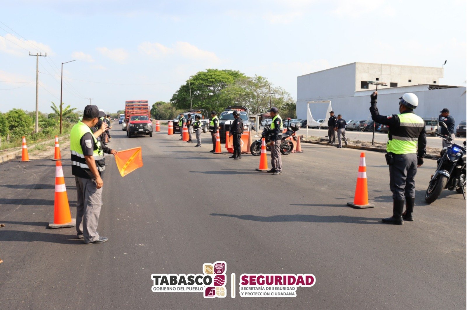 Vacaciones Seguras 2026 en Tabasco: vigilan carreteras y playas