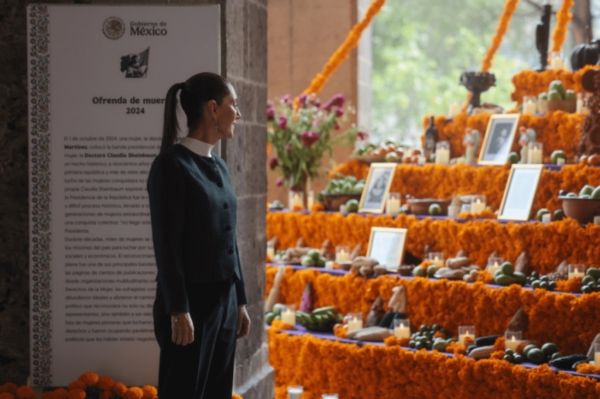 Altar de Día de Muertos a las heroínas que nos dieron Patria: Sheinbaum