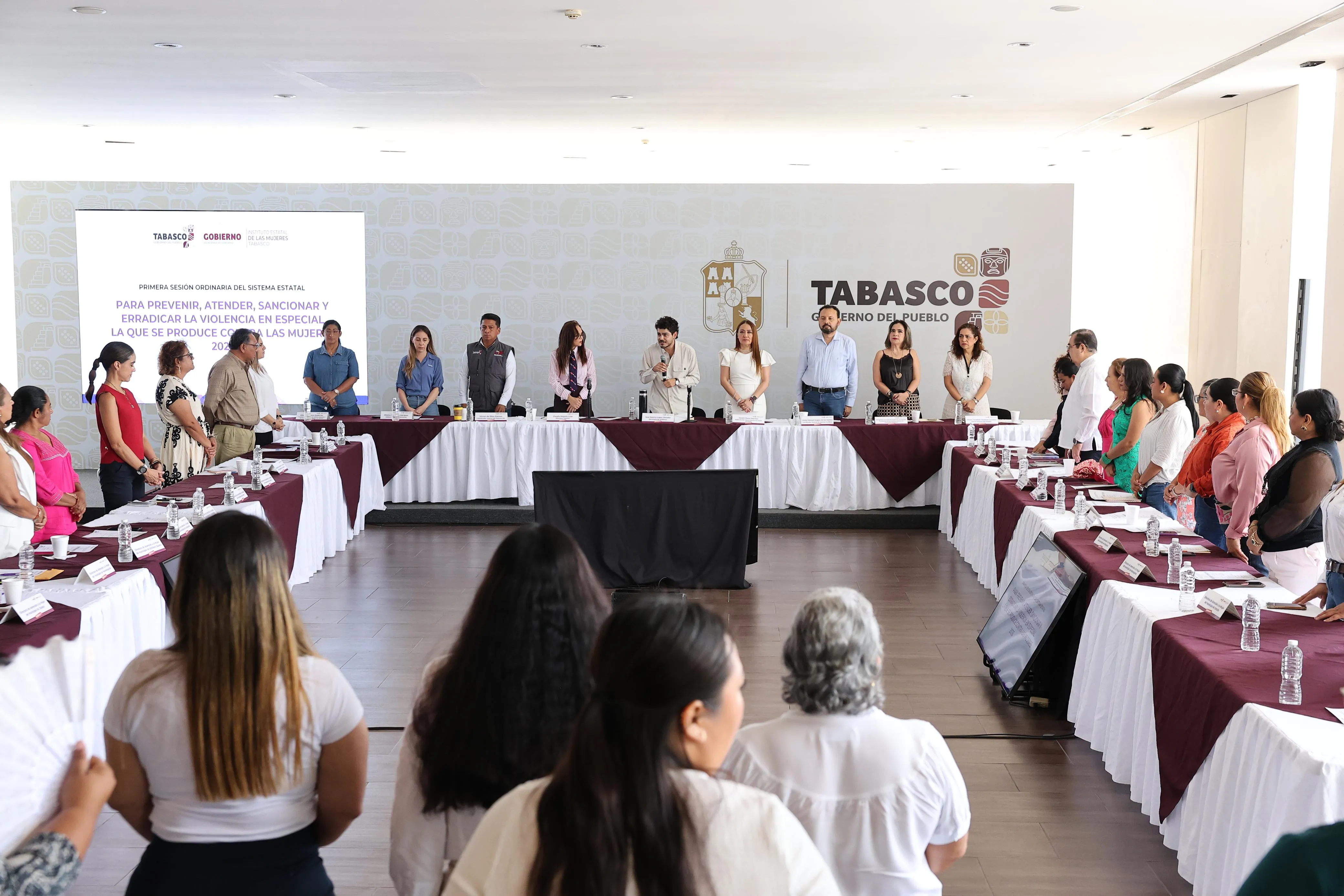 Gobierno del Pueblo garantiza vida sin violencia a mujeres