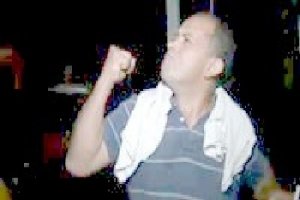 Arrestan otra vez a creador del “fua” por beber en la vía pública