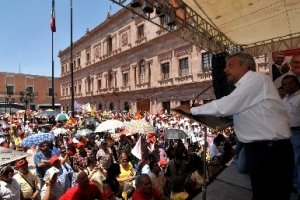 Con qué autoridad moral combate  Calderón la delincuencia, si se robó  la Presidencia de la República: AMLO