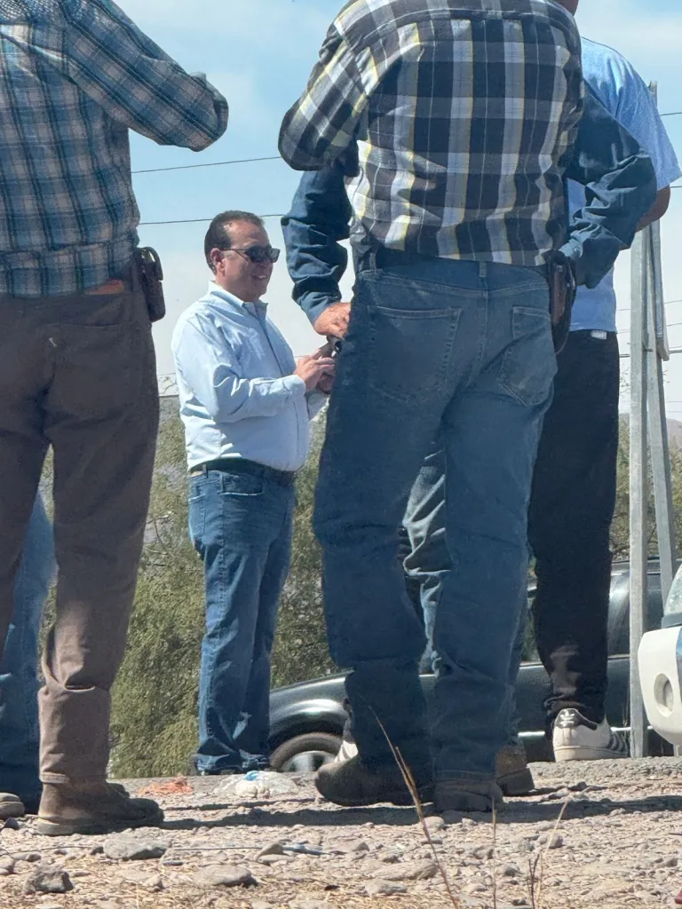Funcionarios de Chihuahua bloquean carreteras para frenar marchas