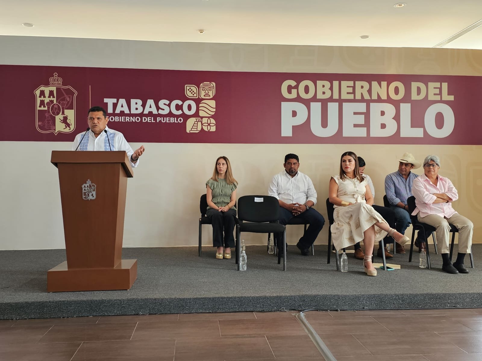 Reconocen a atletas tabasqueños por 26 medallas en Olimpiadas Conade