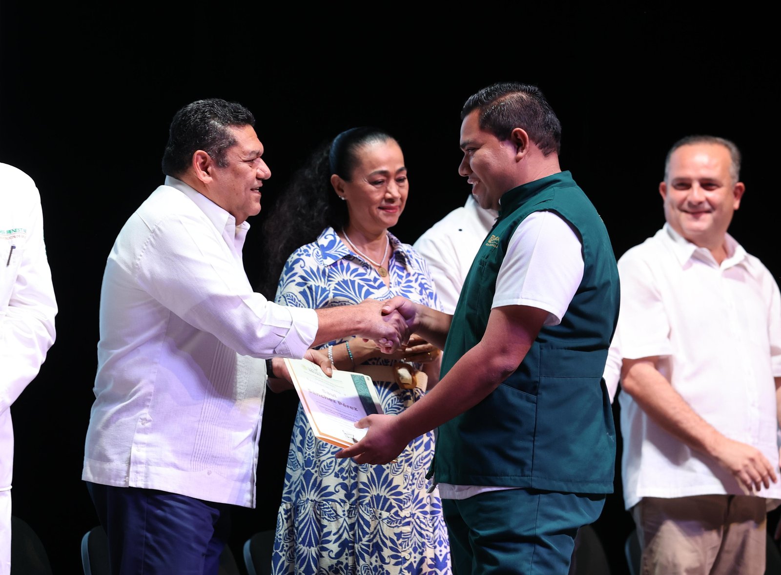 Javier May destaca labor de enfermería del IMSS-Bienestar