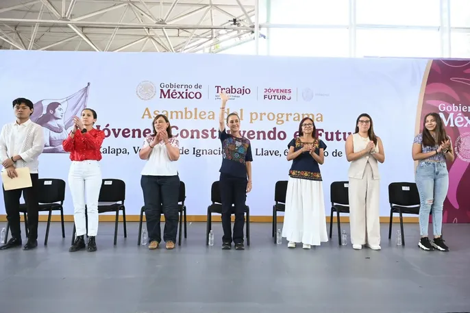 Sheinbaum: Jóvenes Construyendo el Futuro garantiza experiencia y empleo digno