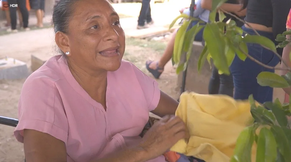 Una silla para volver a andar: el viaje de Juliana para devolverle la sonrisa a su suegra