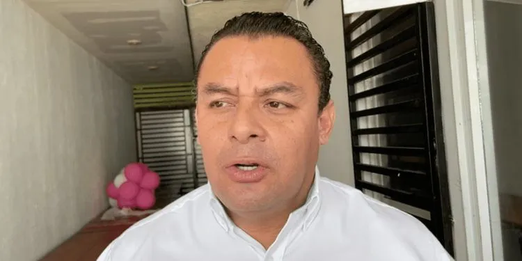 Erubiel Alonso deja el PRI y se suma a MC rumbo a 2027