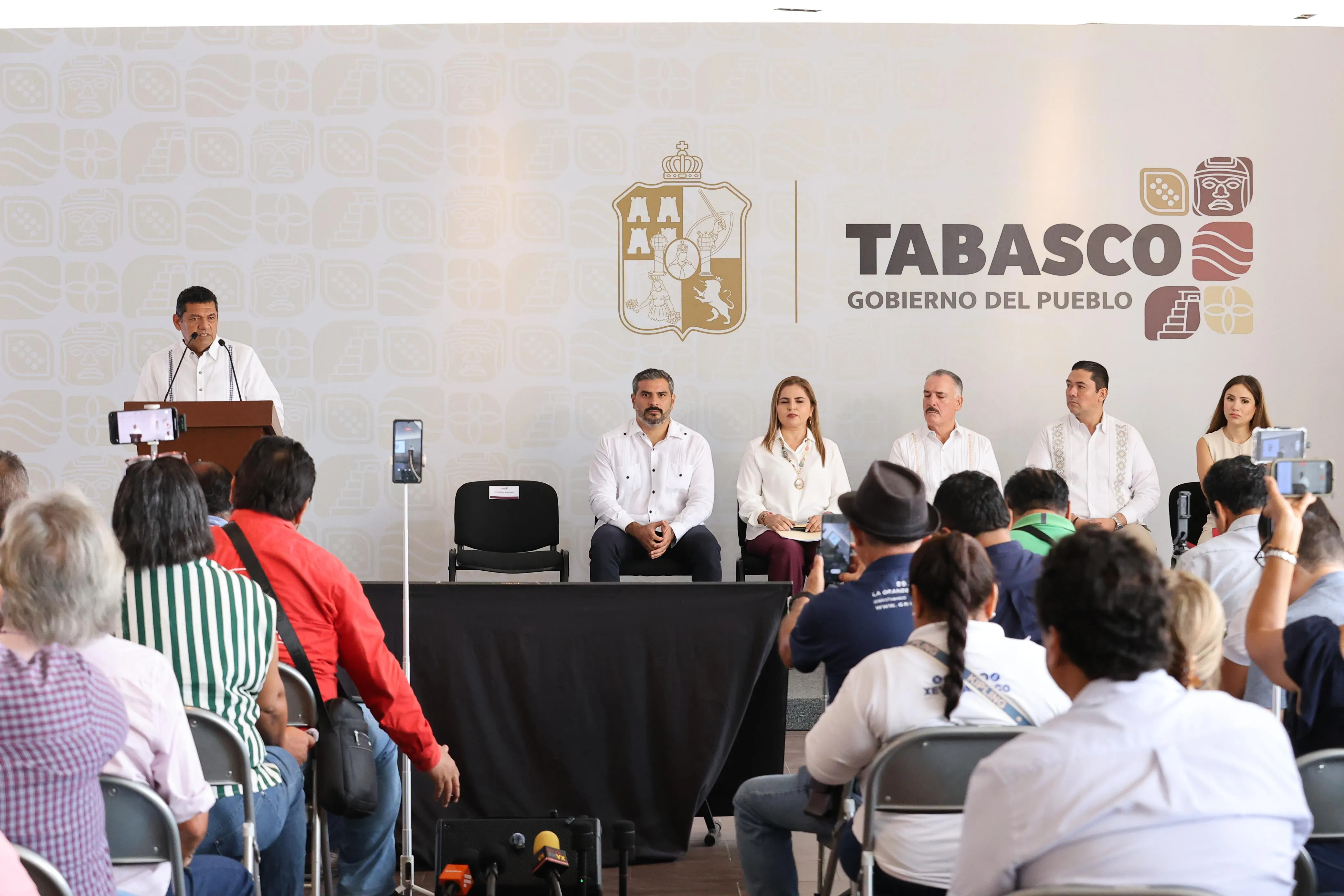 May anuncia enlace con Sheinbaum y agenda en cuatro municipios esta semana