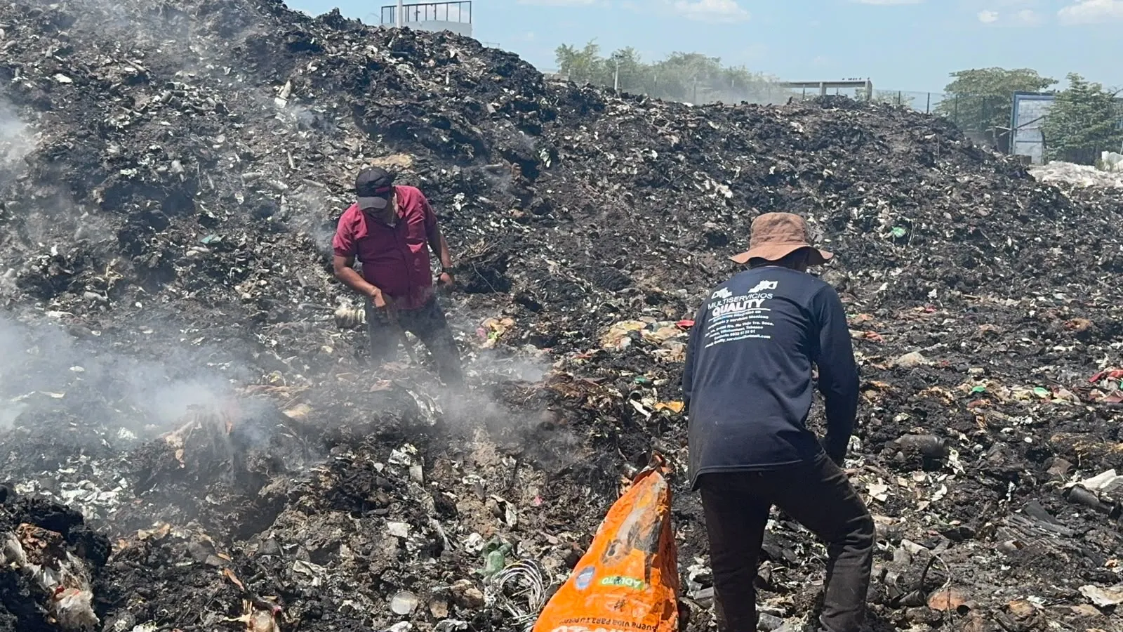 Controlan incendio en estación de transferencia de basura en Centro