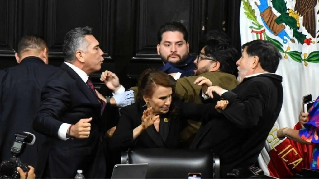 Comisión Permanente reprueba agresión de Alito Moreno