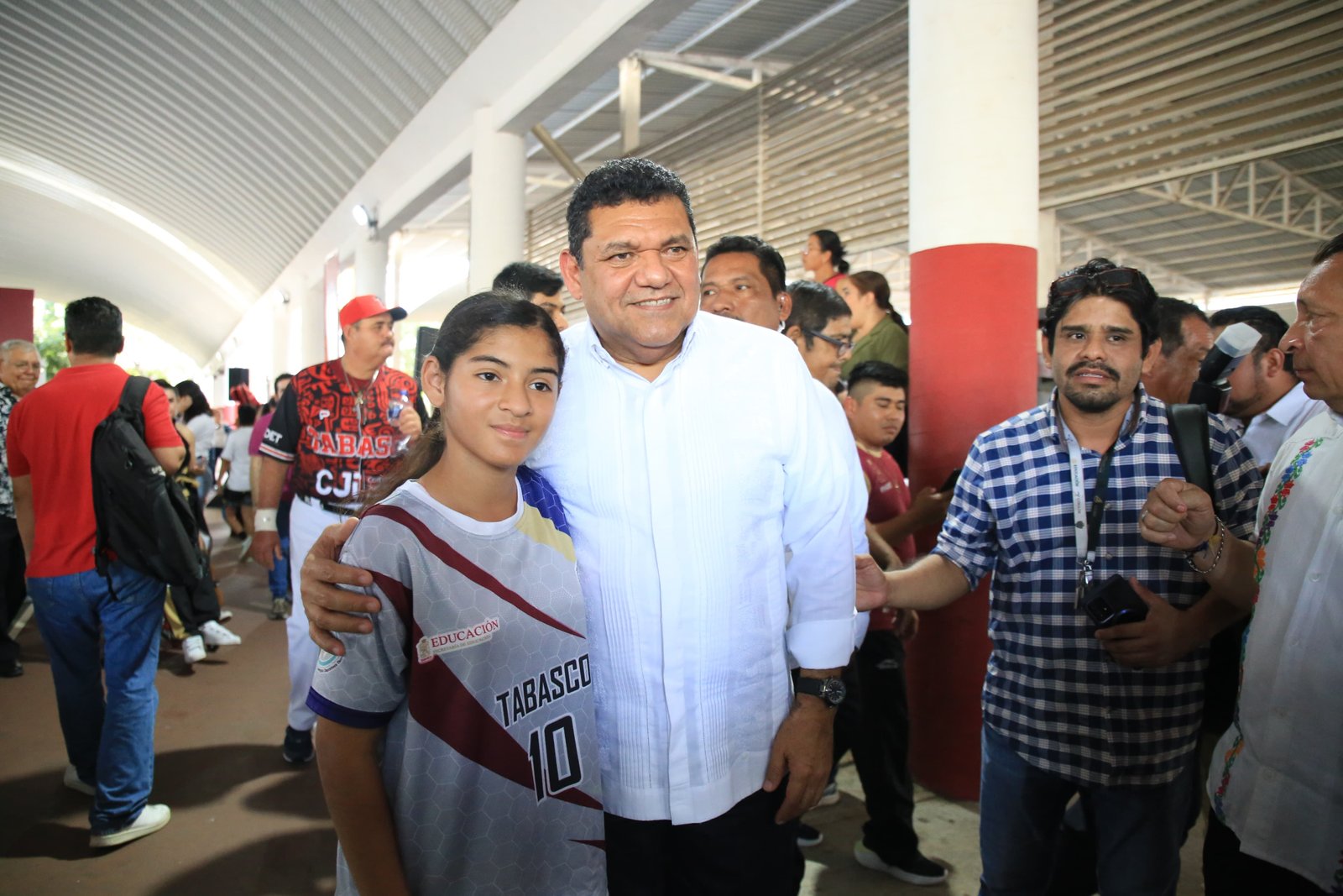 Suman 36 mdp, becas para atletas de alto rendimiento