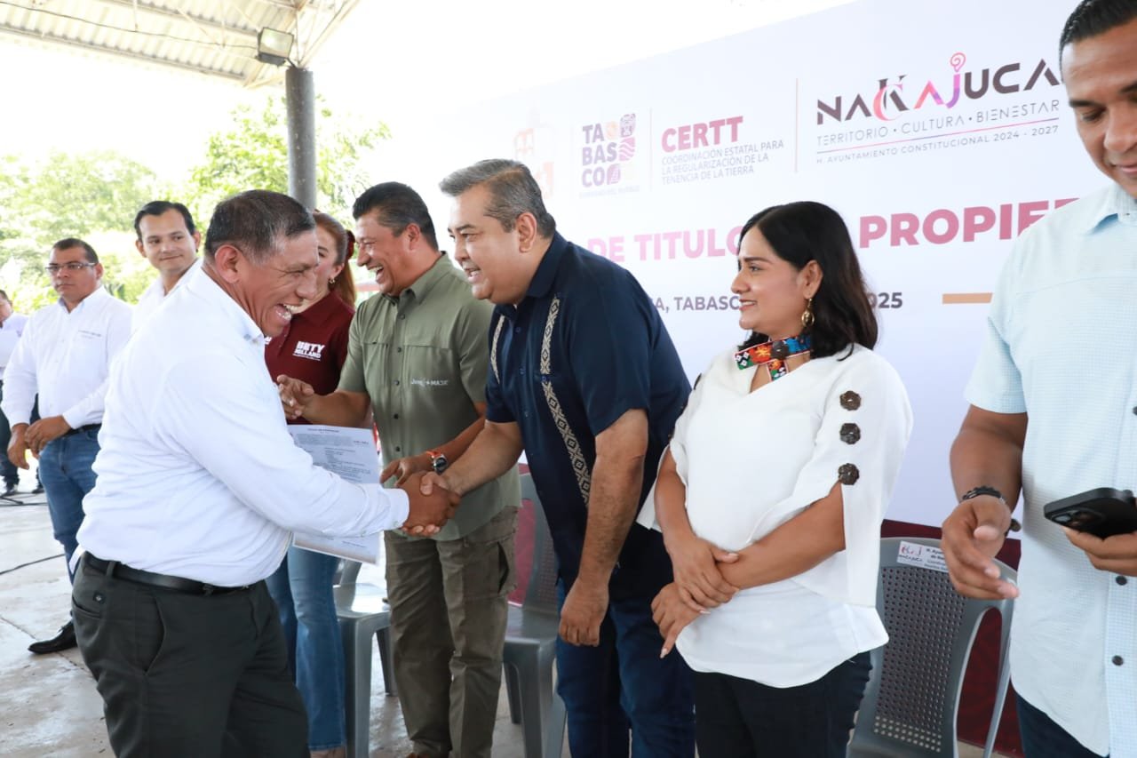 Entrega la CERTT títulos de propiedad en Nacajuca