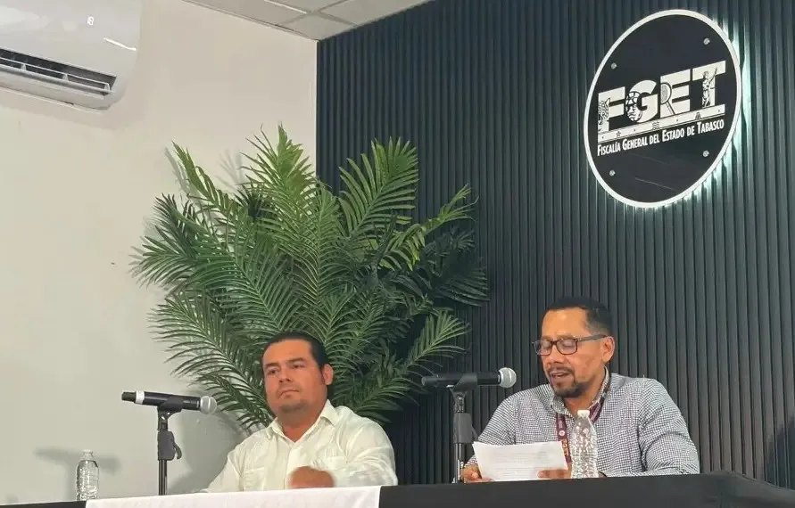 FGE vincula a cinco personas con quema de vehículos en Villahermosa y detiene a ocho por narcomenudeo
