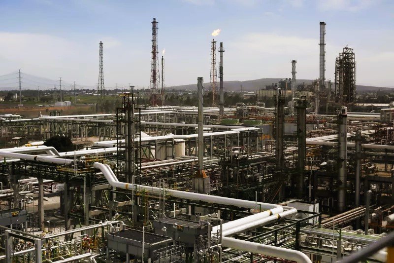 Refinería Salamanca opera en condiciones normales
