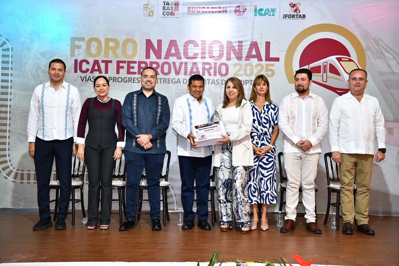 May inaugura Foro Ferroviario; destaca formación acorde al desarrollo