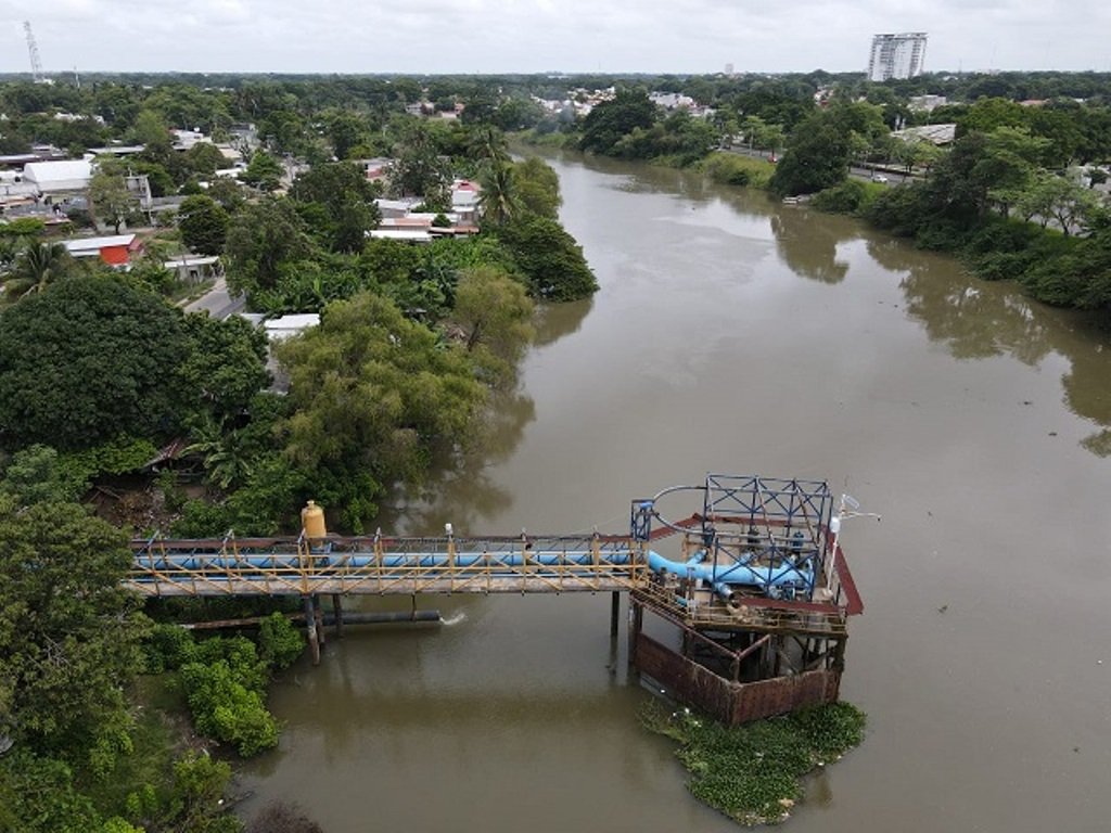Persisten problemas en el abasto de agua en Centro