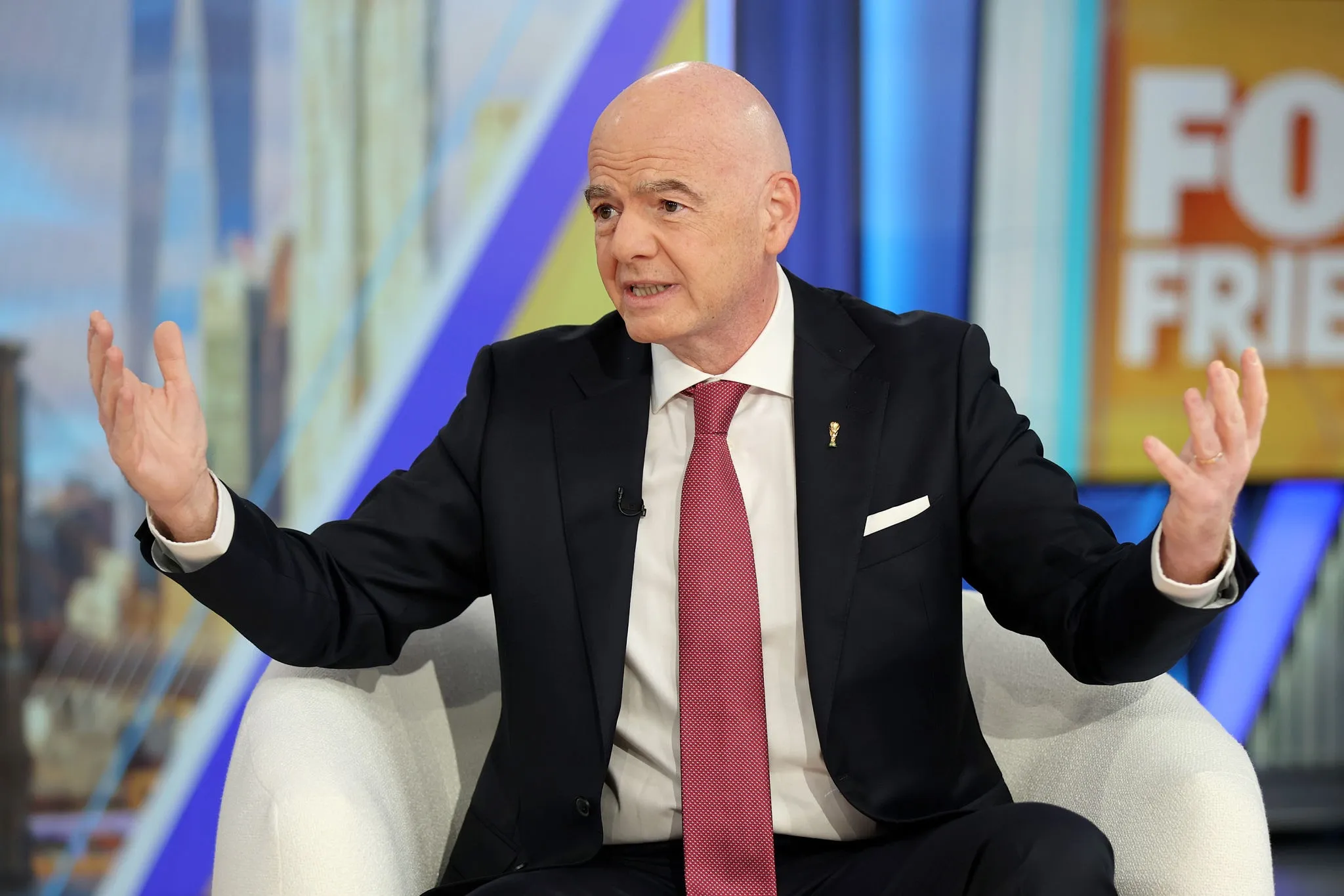 Piden investigar a Infantino por premio de paz a Trump