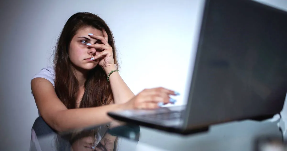 Ciberacoso en México golpea más a mujeres jóvenes y niñas