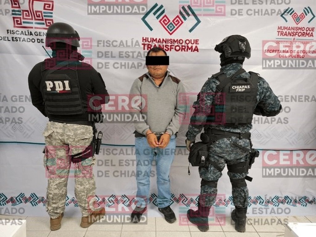 Consignados a 46 policías de Comitán, secretario de seguridad incluido