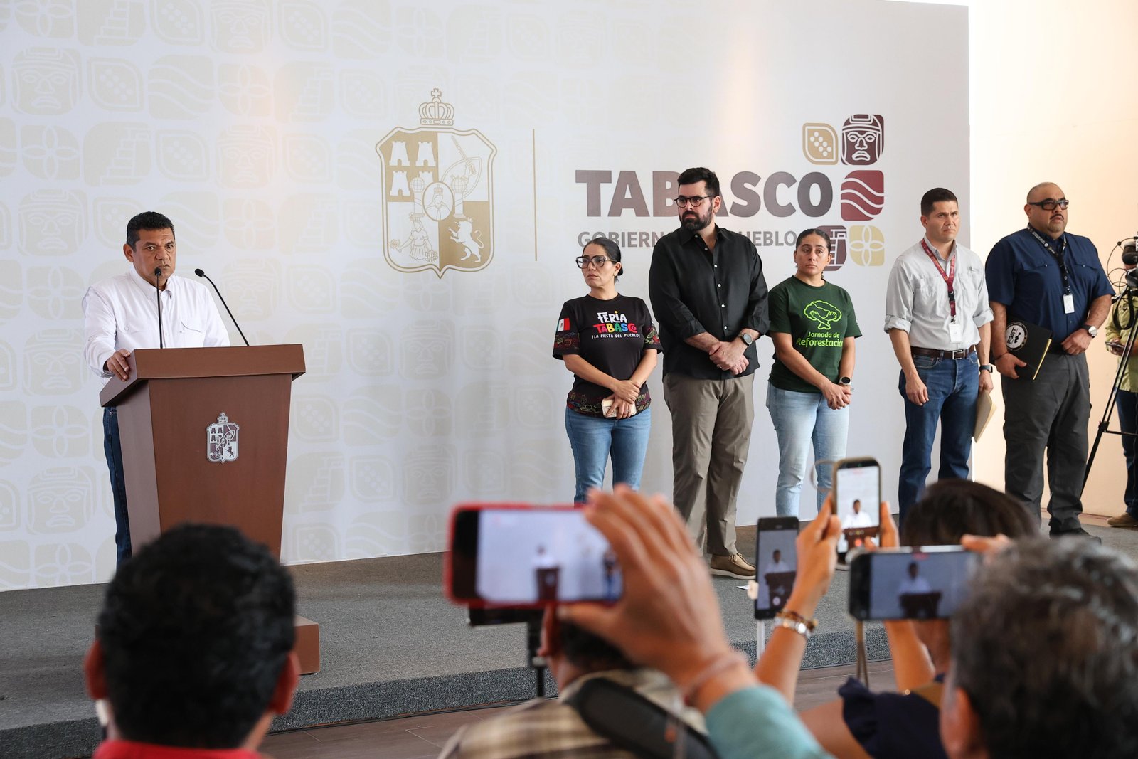 Gobierno de Tabasco brinda apoyo total tras incendio en la Feria