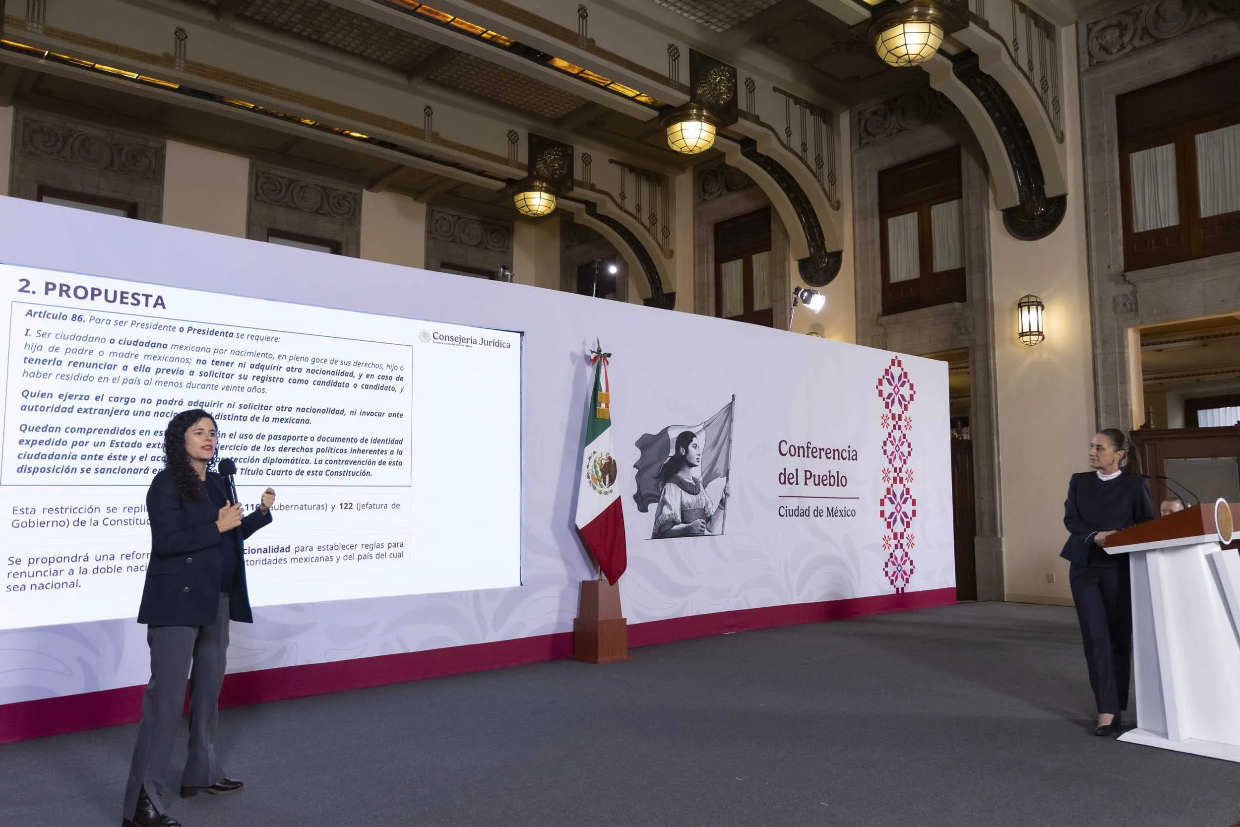 Sheinbaum propone que candidatos a presidencia y gubernaturas renuncien a doble nacionalidad