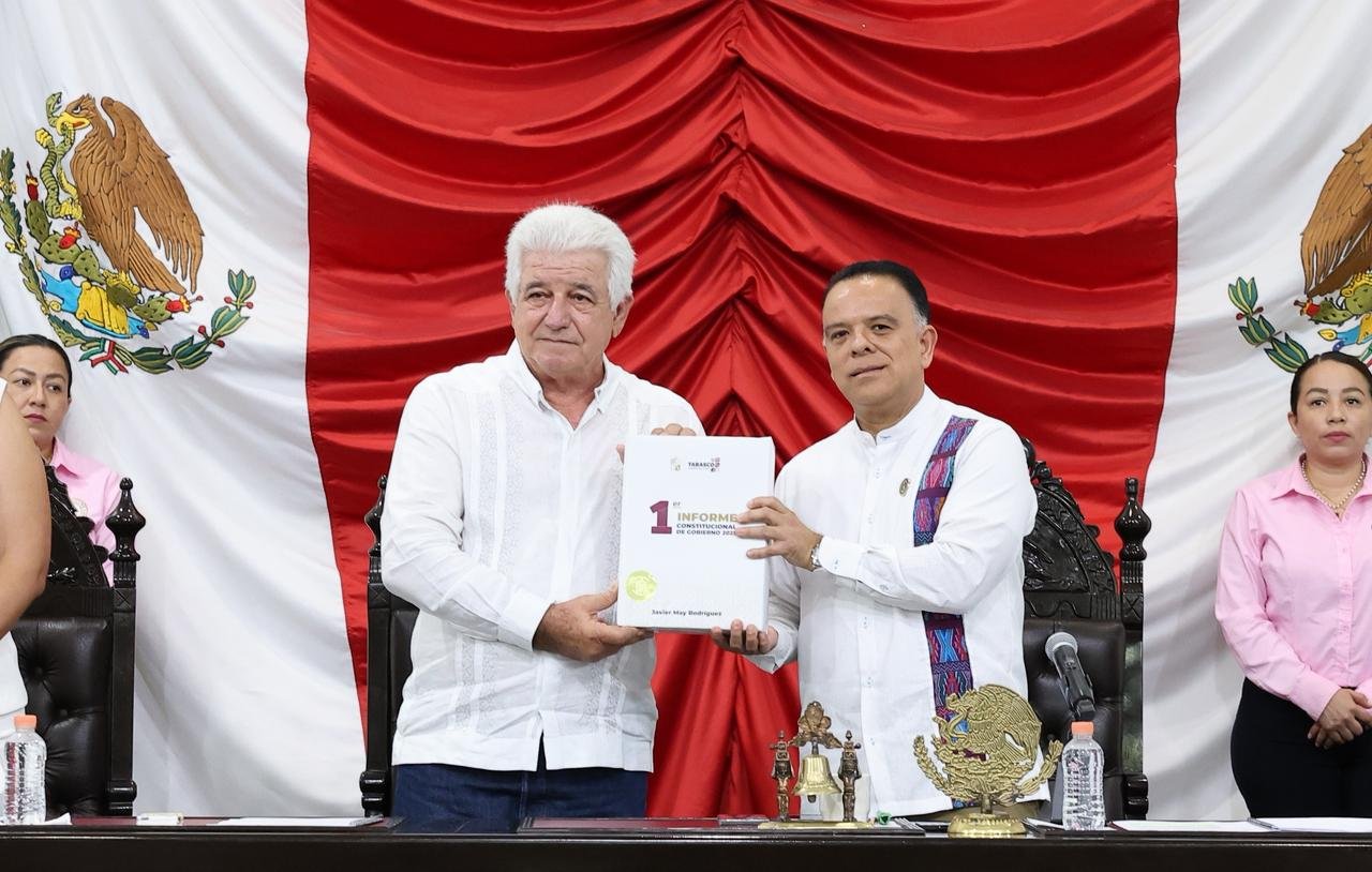 Entrega secretario de Gobierno Primer Informe de Javier May al Congreso estatal