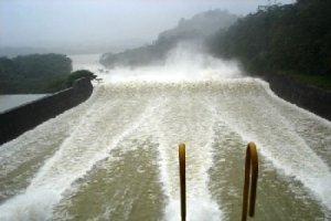 Desfoga peñitas 2000  metros cúbicos por segundo