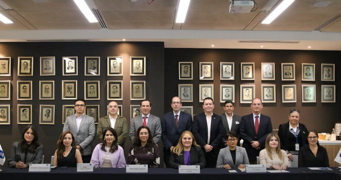 SAT y empresarios acuerdan agilizar trámites fiscales en NL