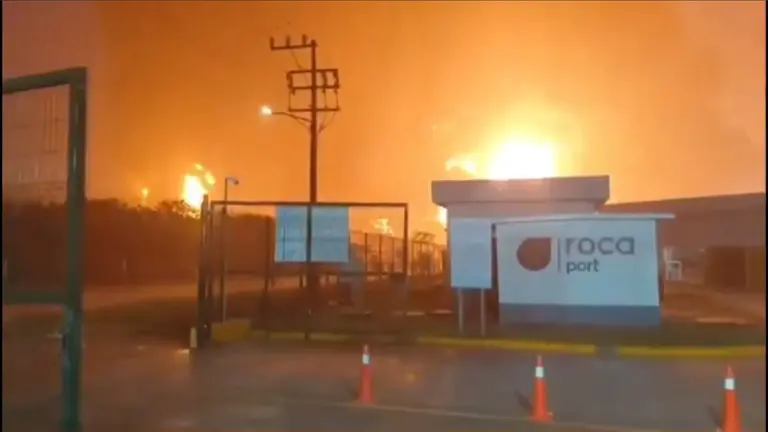 Incendio en refinería Olmeca deja 5 muertos