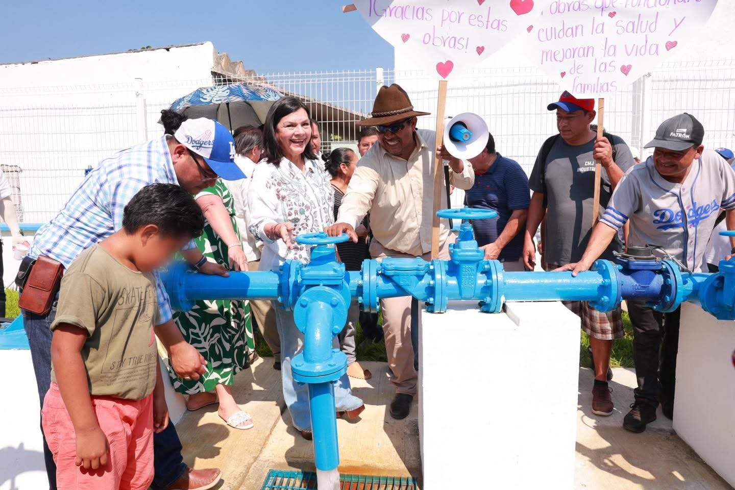 Yolanda Osuna entrega obras de bienestar en zona indígena y Macultepec