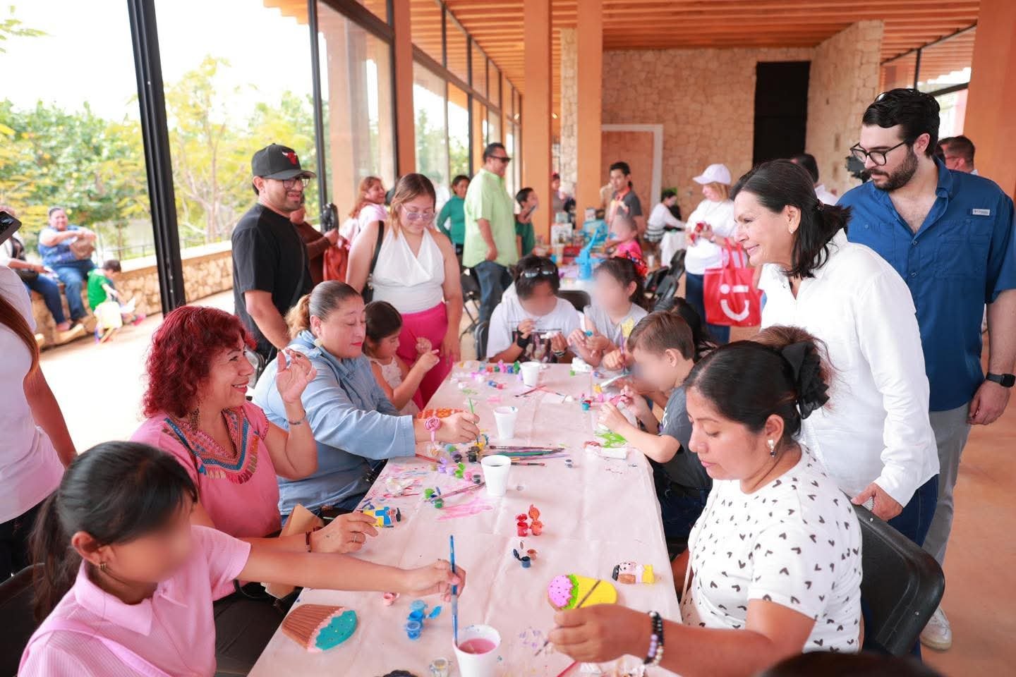 Tertulias del Grijalva reúnen a familias y comercios en Villahermosa