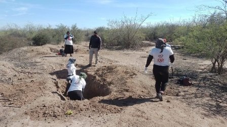 Hallan fosas clandestinas en con los restos de 6 personas