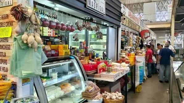 40% de locatarios del Pino Suárez sin regularizar; habrá mesas de trabajo