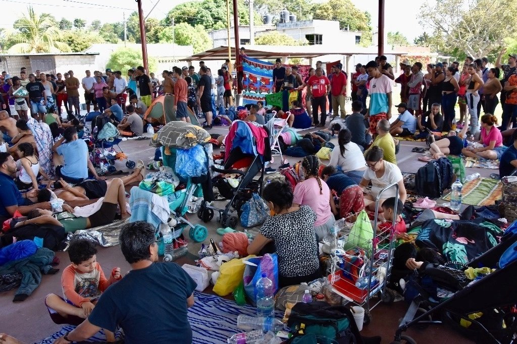 Avanzan 2 caravanas migrantes de la costa chiapaneca hacia centro y norte