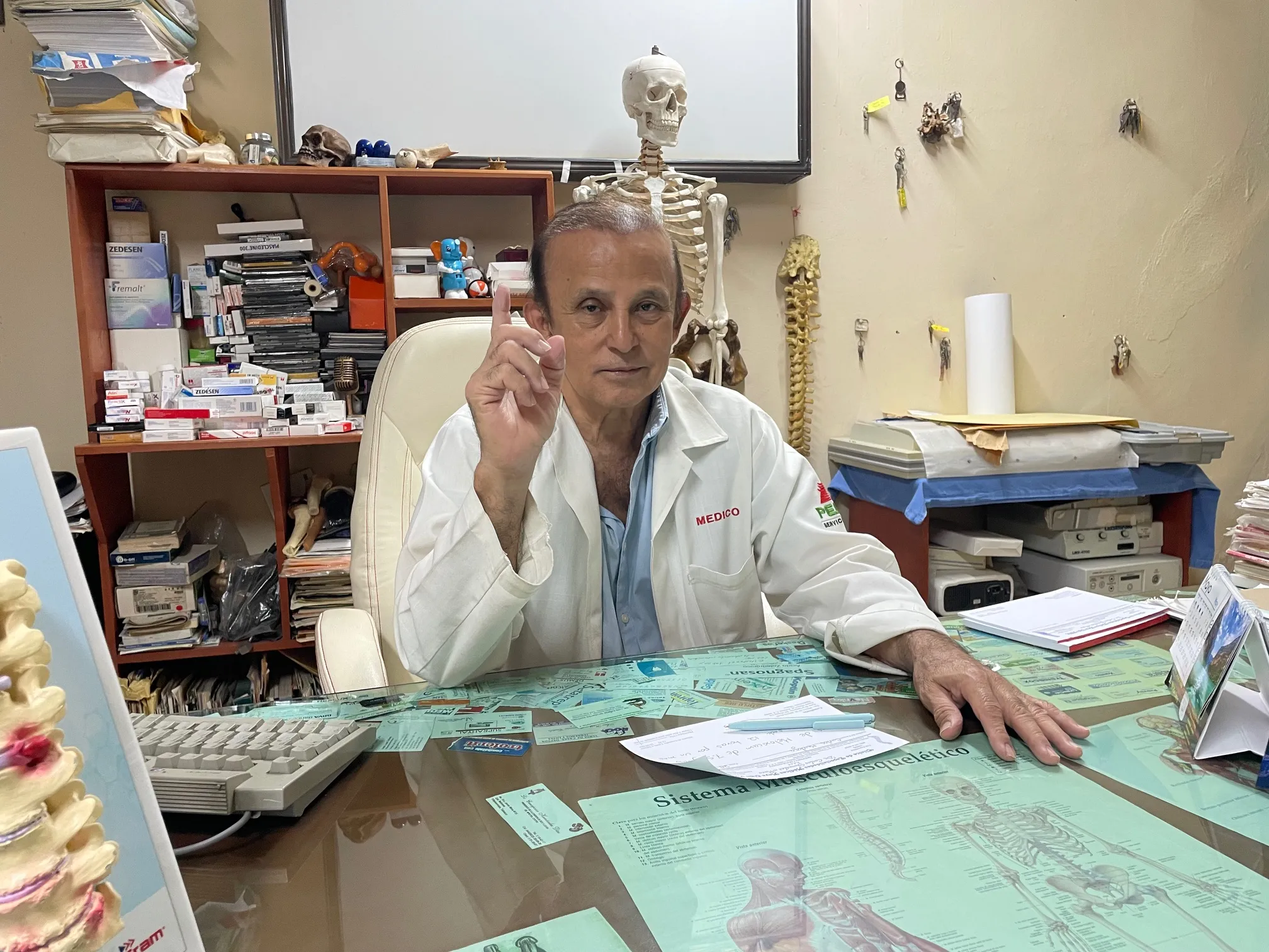 Anulan embargo a Carlos González; acusa fraude con pagaré