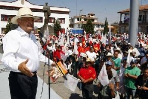 AMLO alista estrategia  contra reforma laboral