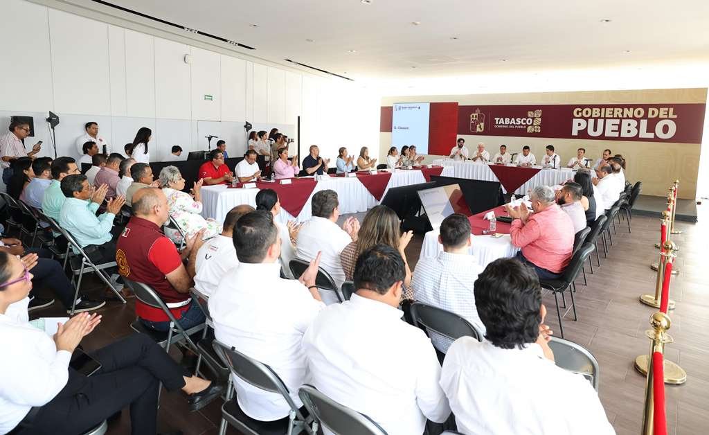 Instala Javier May comité técnico del FOCOTAB