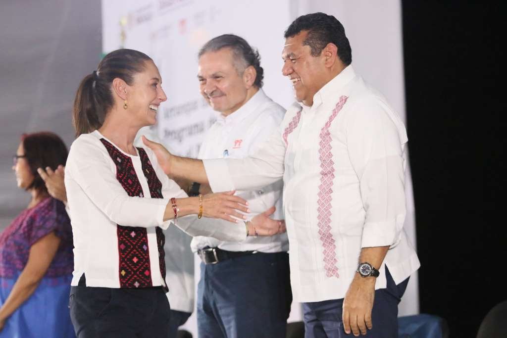 ¡Que se oiga! Hasta Palenque el aplauso;4T nació en Tabasco