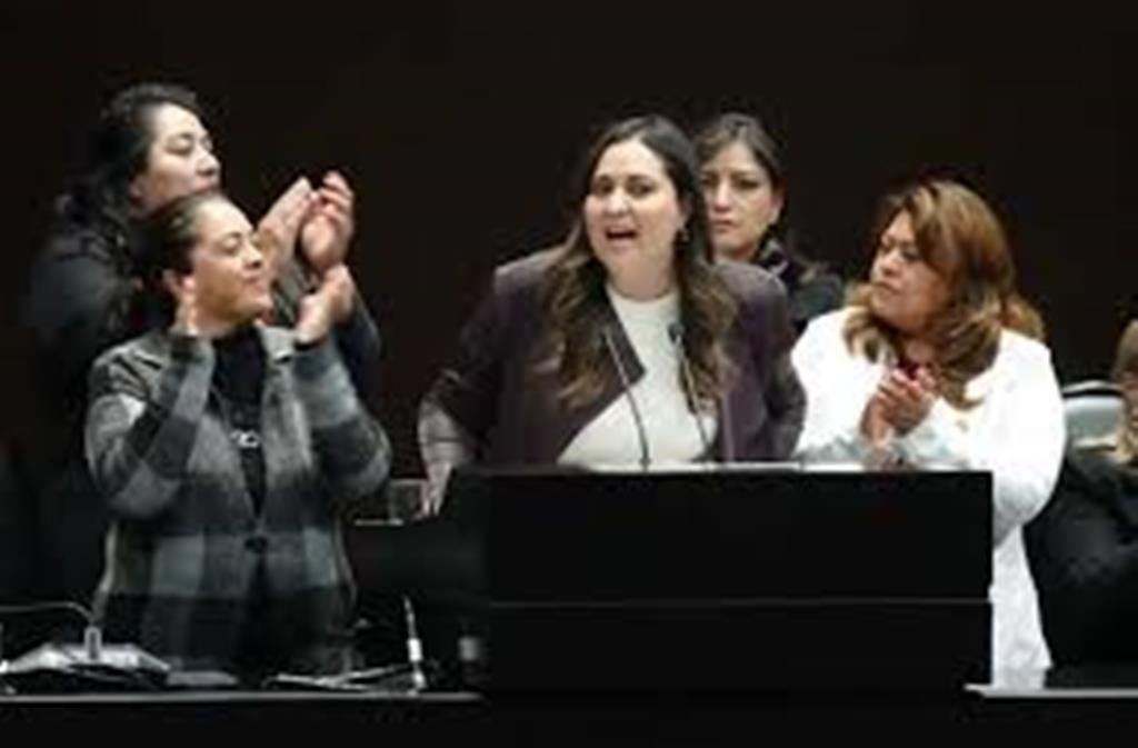 Agarrón, Morena y oposición por el informe de Sheinbaum