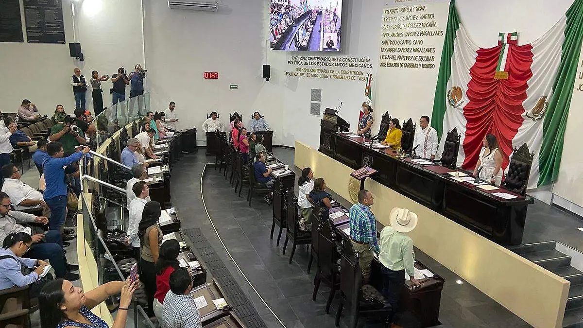 Gobernador ya no estará obligado a rendir su informe al Congreso