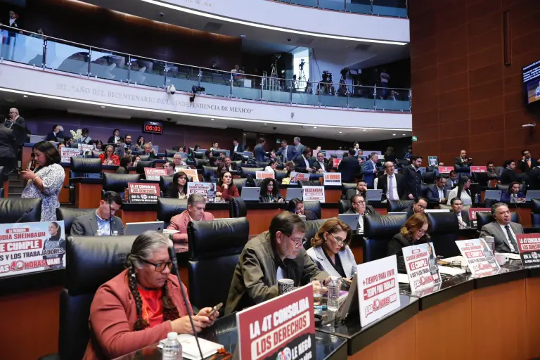 Jornada laboral de 40 horas avanza, pero sin dos descansos