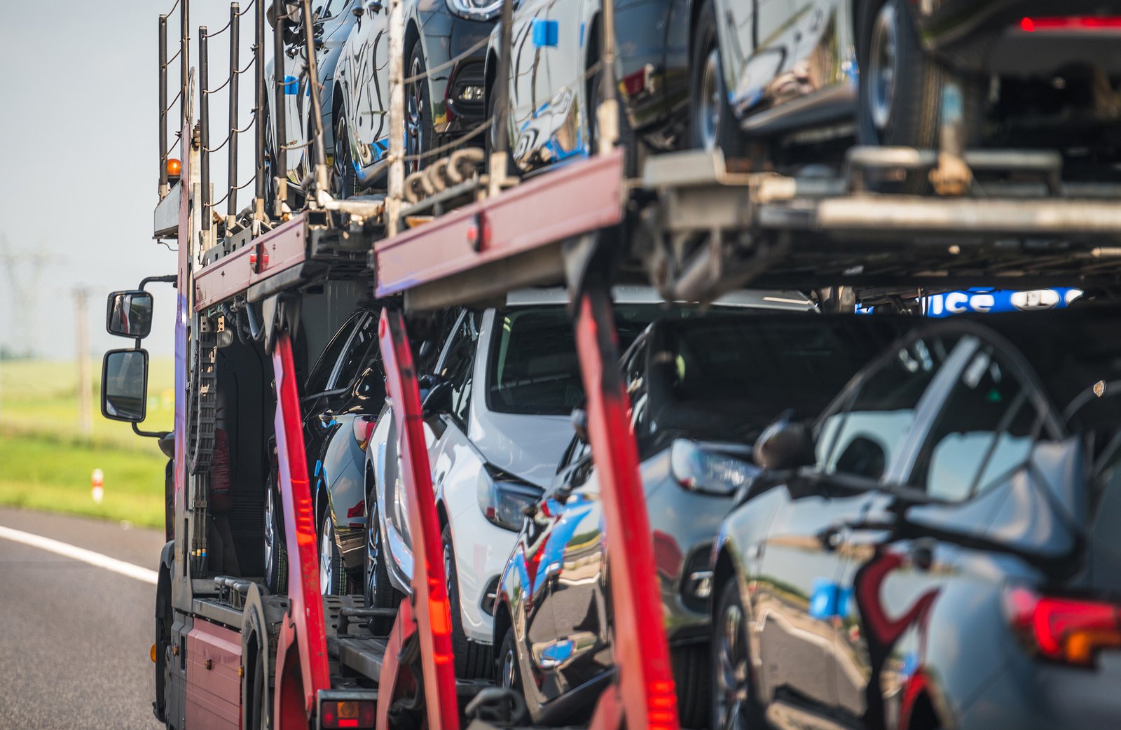 Exportaciones automotrices mexicanas caen 7.3% pese a T-MEC