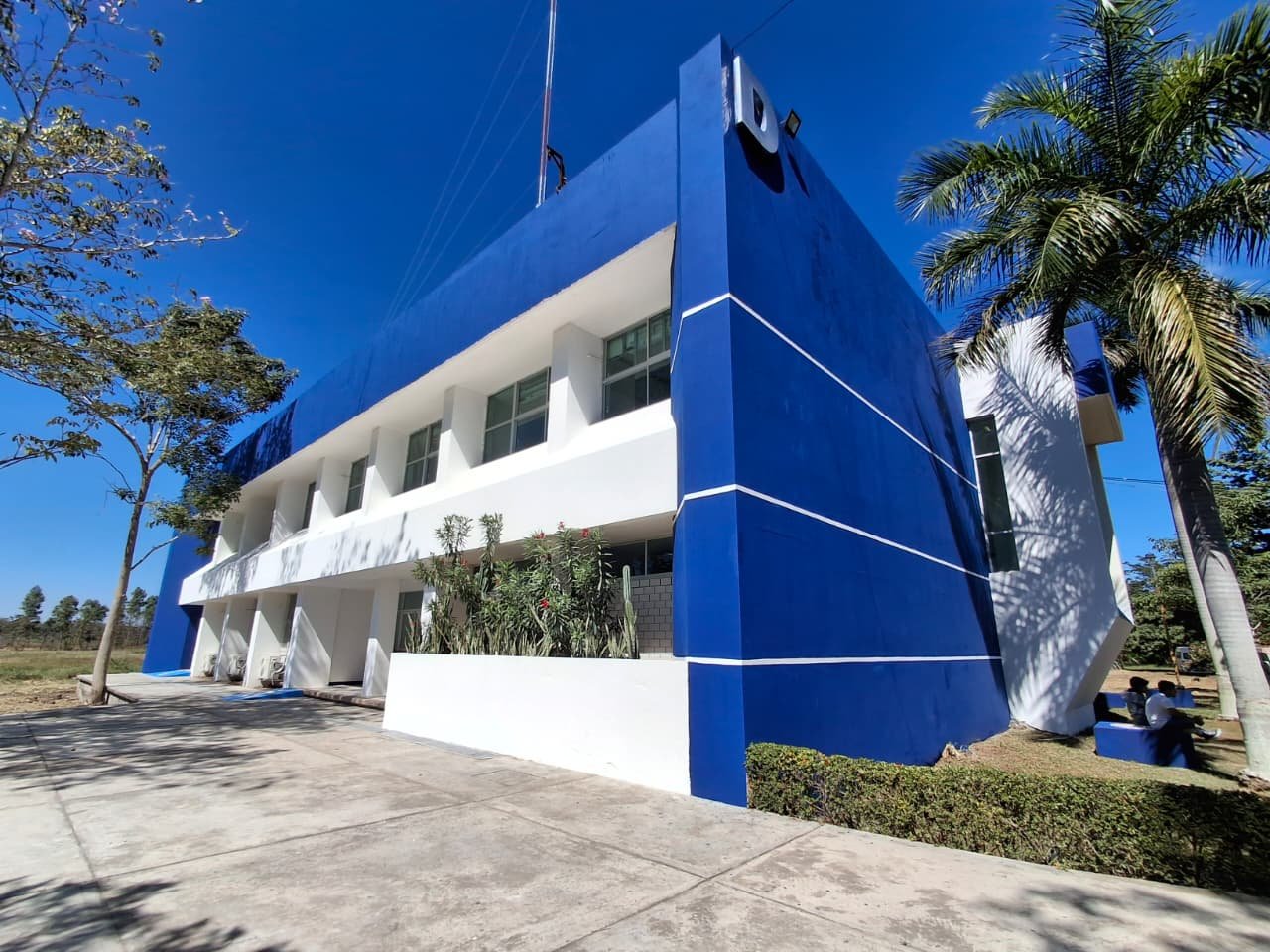 Fortalece Gobierno de Javier May infraestructura del Tec de los Ríos