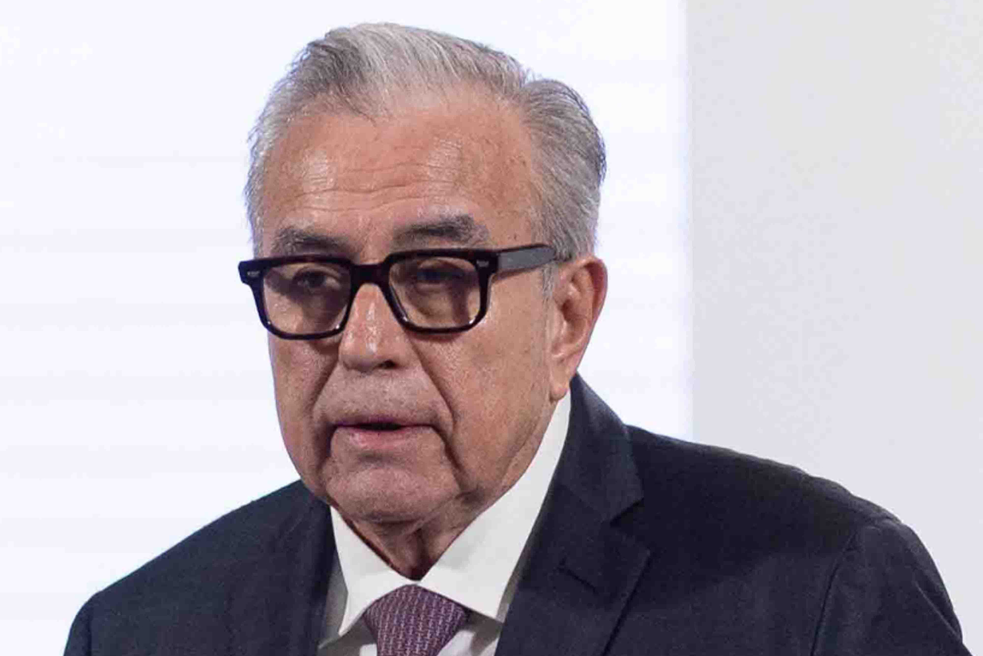 Niegan ficha roja de Interpol contra Rubén Rocha