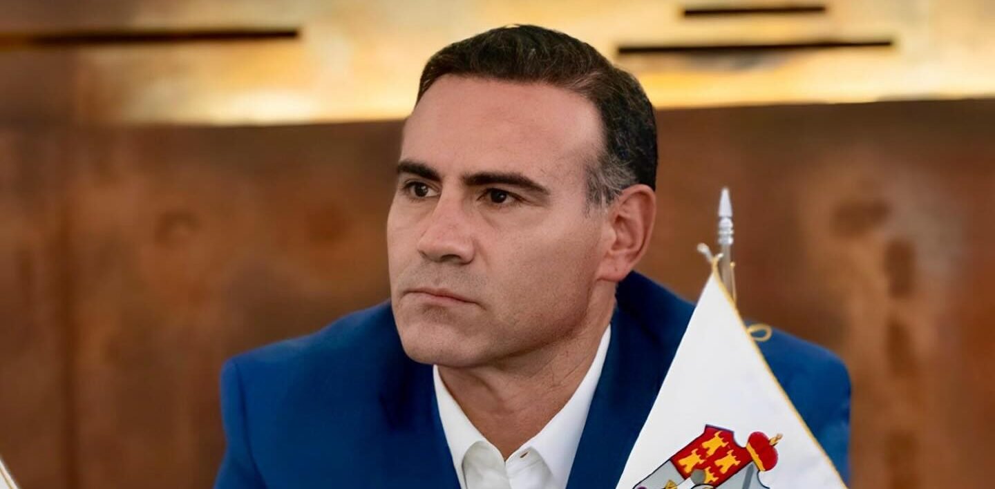 Colegio de Notarios impulsa regularización de escrituras a bajo costo