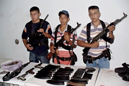 Alertan que 250 mil menores pueden ser reclutados por narcos en México