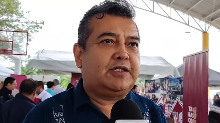 Renuncian funcionarios para buscar candidaturas de Morena en 2027