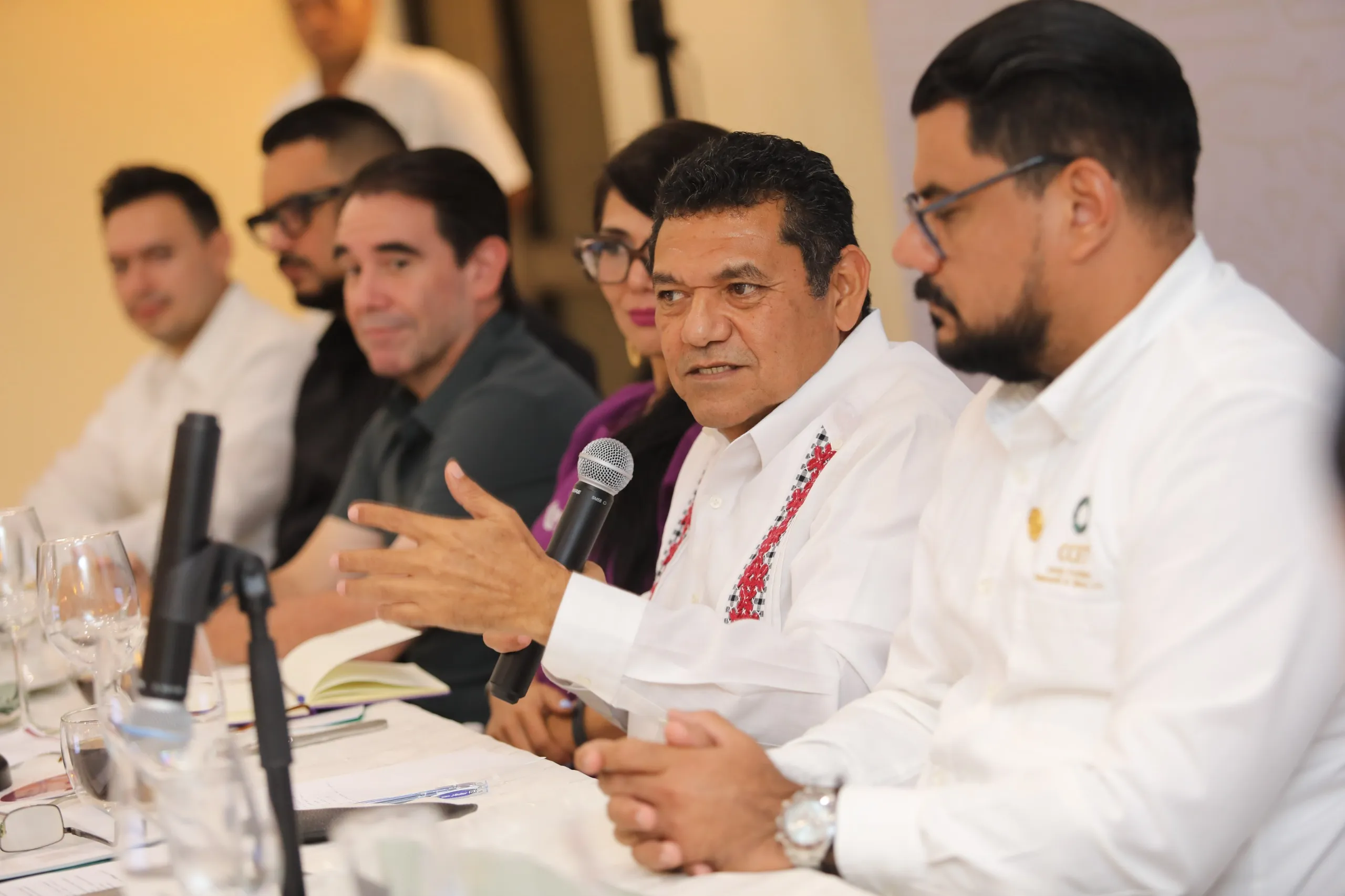 May llama a empresarios a invertir en Tabasco con seguridad y respaldo